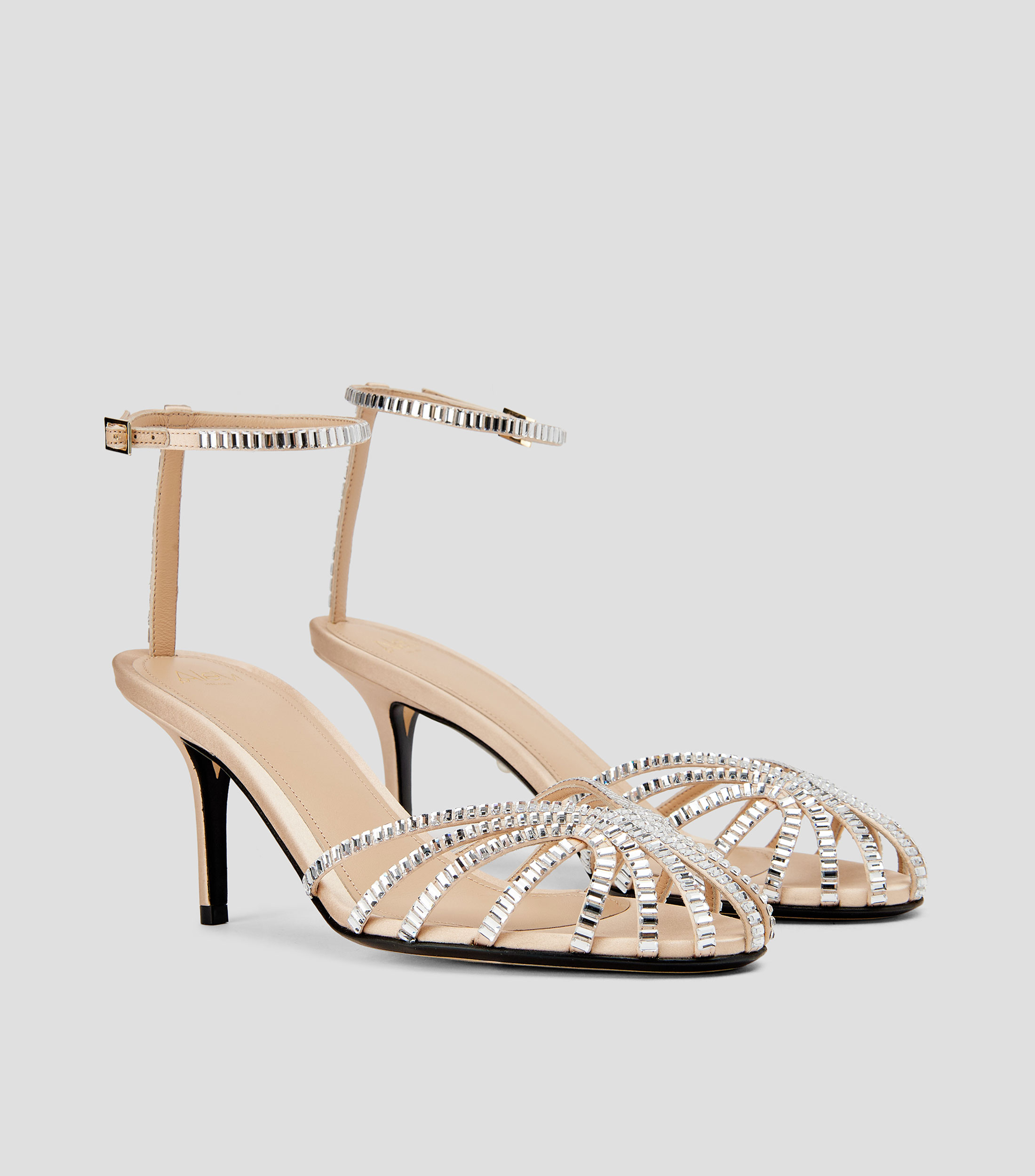 Zapatillas con tacón medio de aguja Mujer